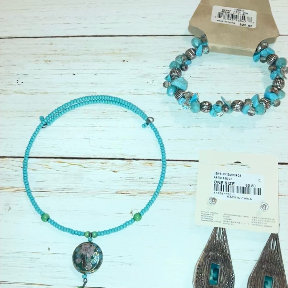 NICE 4 VALENTINE’S DAY. HANNAH GLOBAL TURQUOISE BRACELET,XXI EARRINGS  NECKLACE. - Picture 2 of 7